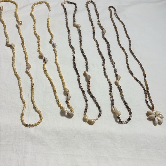 Shell Necklaces. Y2K - Picture 4 of 5